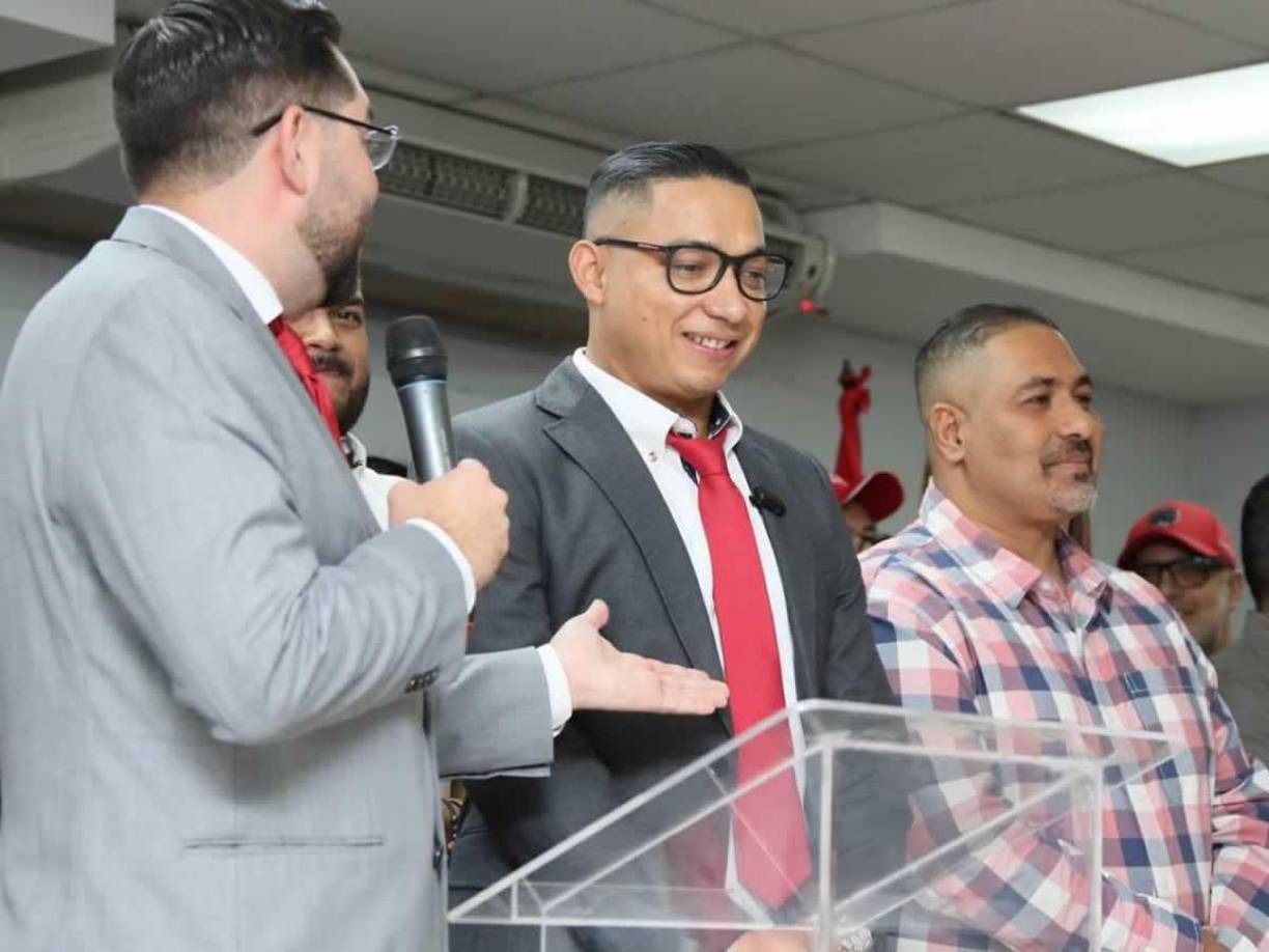 Si Jorge Cálix gana las elecciones, Emilio Izaguirre pasará a dirigir la Comisión Nacional de Deportes, Educación Física y Recreación (CONDEPOR), según detallaron.