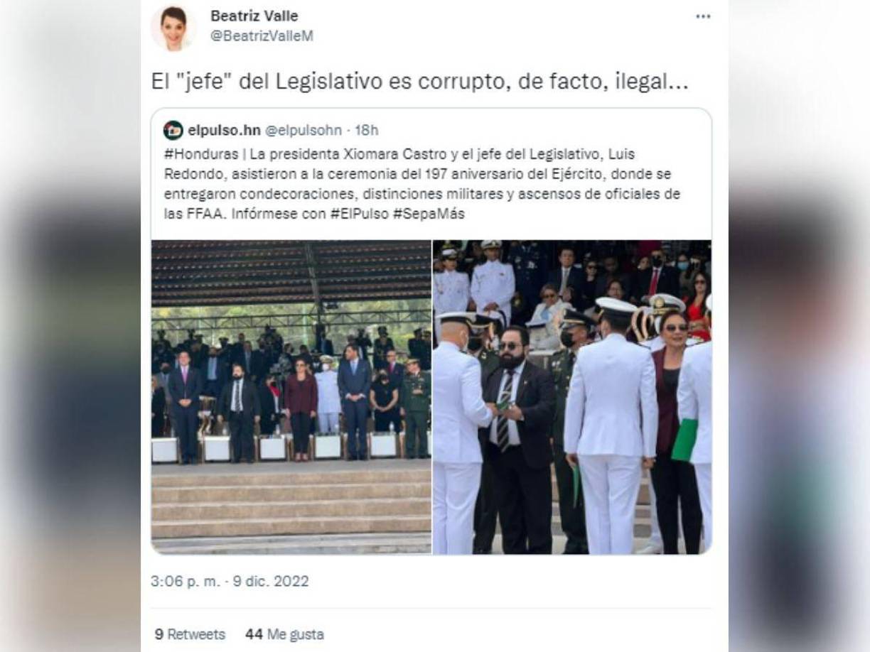 Segunda publicación de Beatriz contra Redondo a las 3:06 de la tarde del viernes.