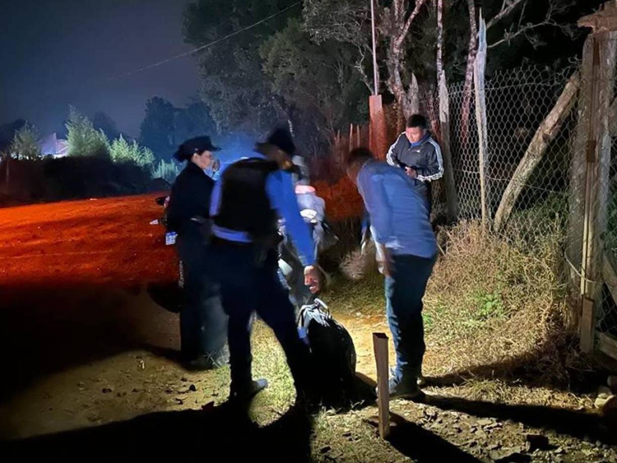 Honduras figura entre los países que tienen los índices de violencia más altos del mundo, sin vivir en guerra, con un promedio de entre diez y quince asesinatos al día, según fuentes oficiales.