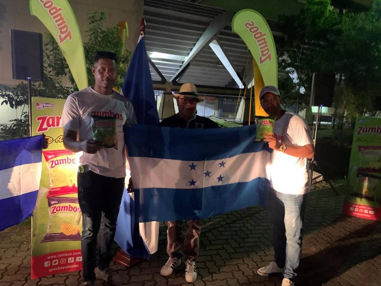 Garra catracha presente: fotos del ambiente Cuba-Honduras en estadio dominicano