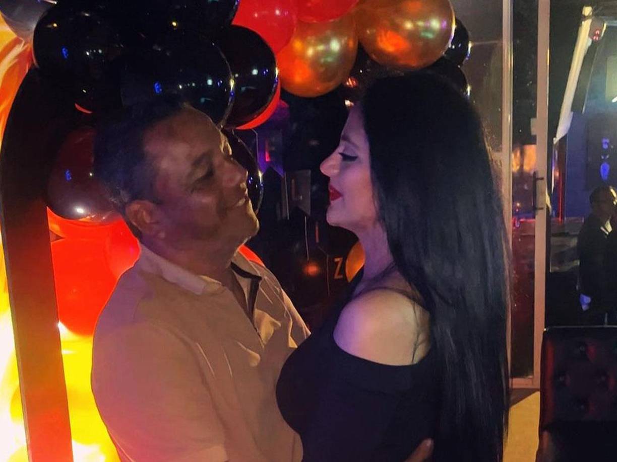 Scarleth subió un video en su cuenta de TikTok con varias fotografías donde muestra su historia de amor con Danilo Turcios.