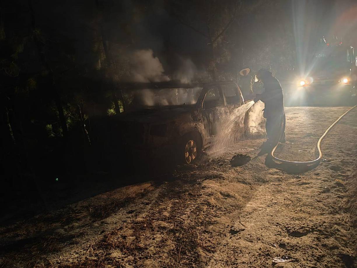 Agentes de la Policía hondureña acordonaron el área y desplegaron un dispositivo en busca de sospechosos, pero hasta el momento no han obtenido resultados.