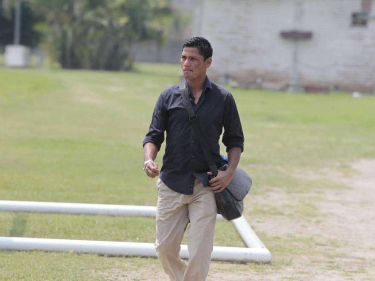 “Cuando los privados de libertad recluidos ahí comenzaron a ahogarse, derribaron los portones de segregación para salir al exterior y poder respirar. Una vez afuera, se encontraron con un grupo de policías militares que los estaban esperando. Golpearon a todos los privados del módulo de segregación”, continuó diciendo el togado. 