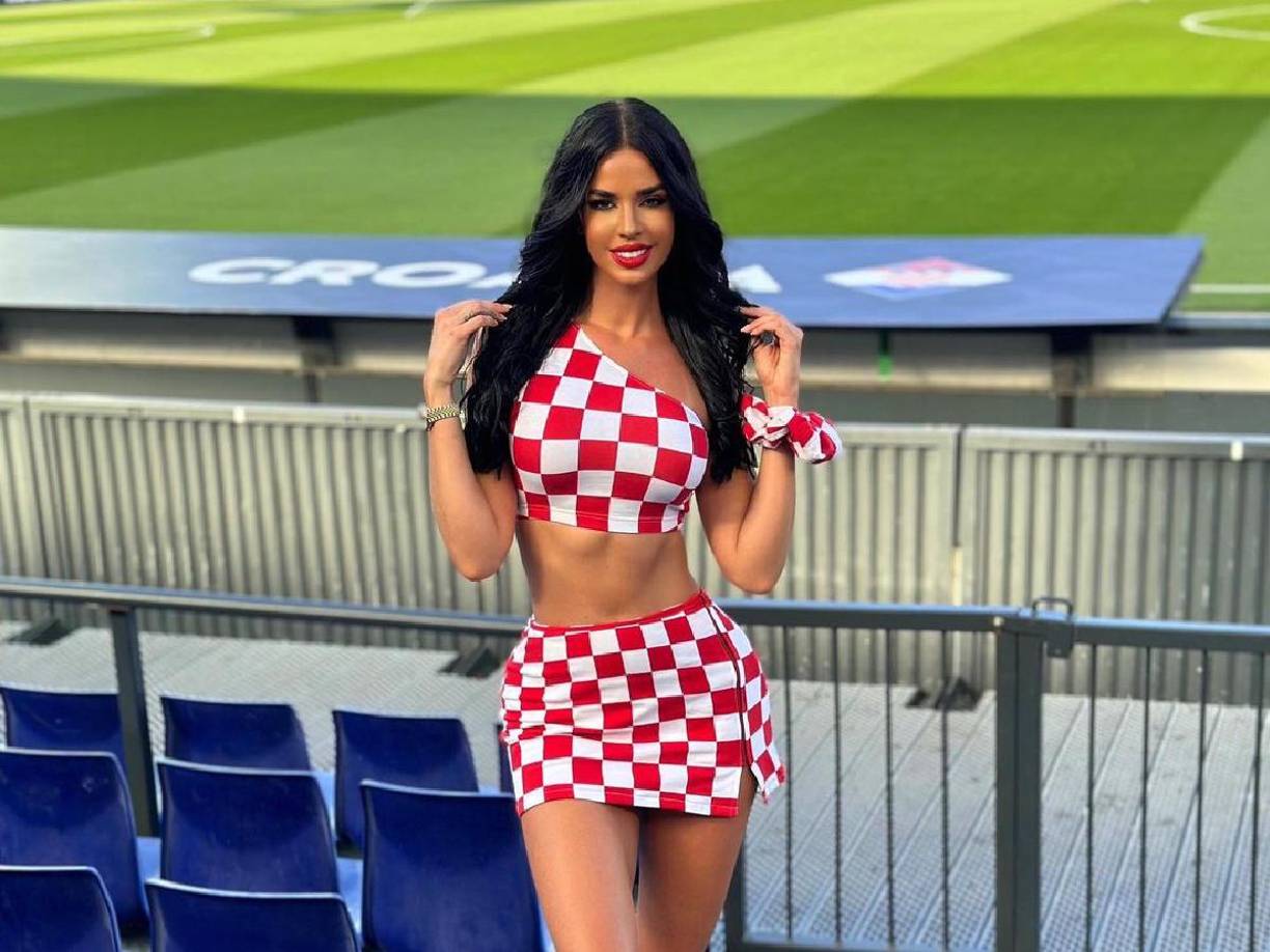 La modelo se hizo viral y logró enamorar a muchos de los aficionados que estuvieron presentes en el certamen y fue llamativa incluso para los qataríes.