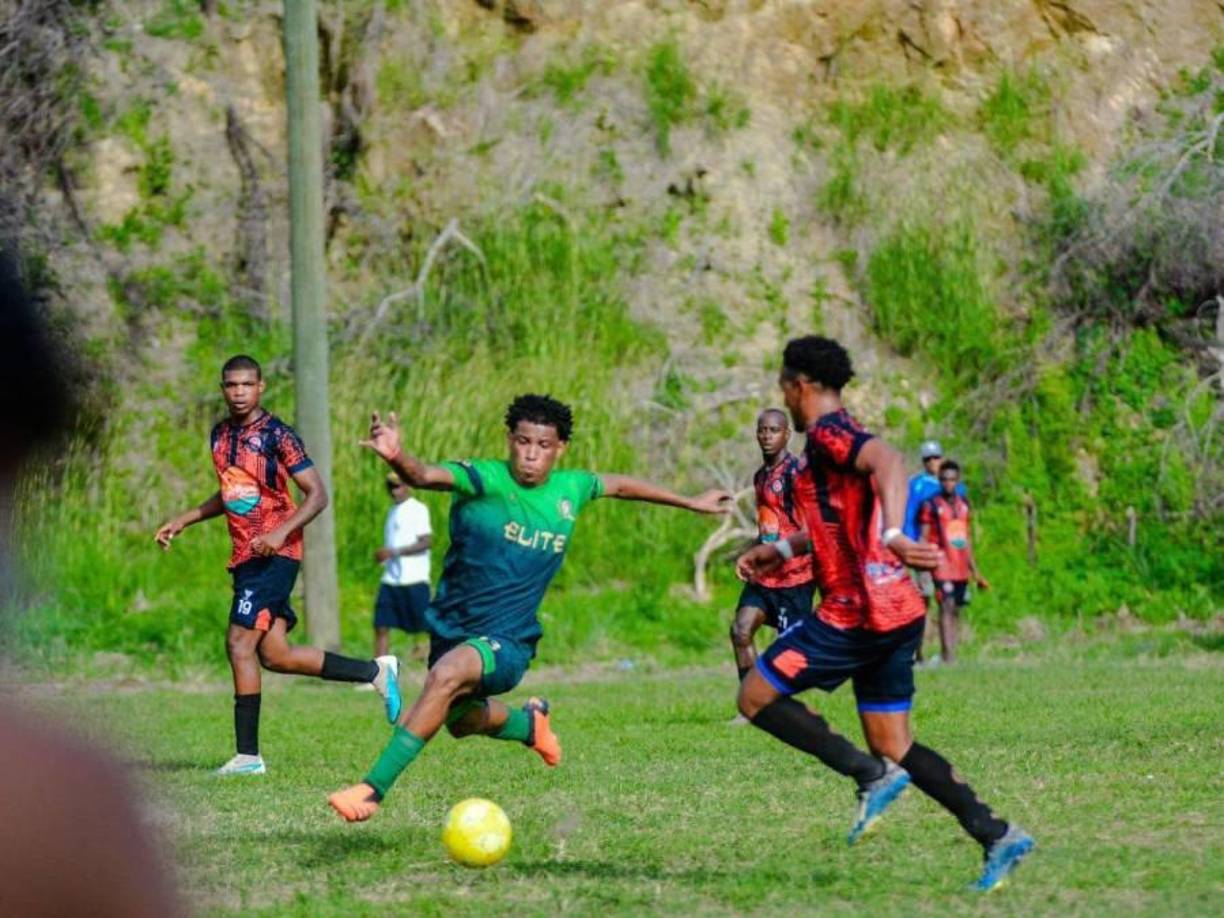 El cuerpo de Brooks quedó boca abajo tras ser atacado a disparos por desconocidos.