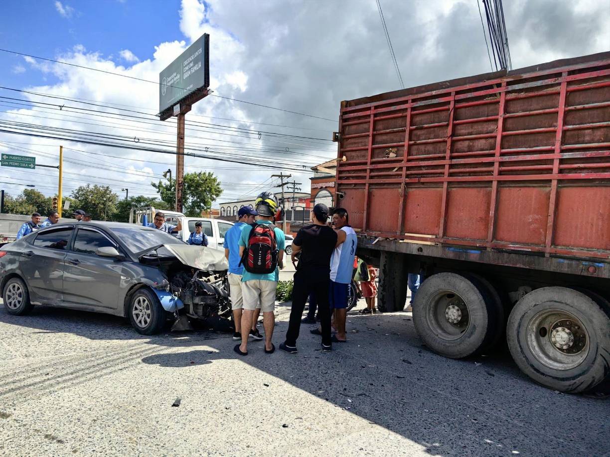 “Lamento mucho el fallecimiento de mi sobrino Walter, era hijo de mi hermano Daniel. Mucha fortaleza a toda la familia, que Dios les de consuelo”, escribió uno de sus tíos. 