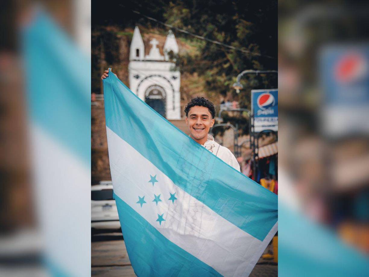 En este caso fue el reconocido tiktoker Moisés Enamorado quien cuenta con 1.5 millones de seguidores en su cuenta de TikTok que se sumó a la tendencia que nació con la creadora mexicana Doris Jocelyn. 