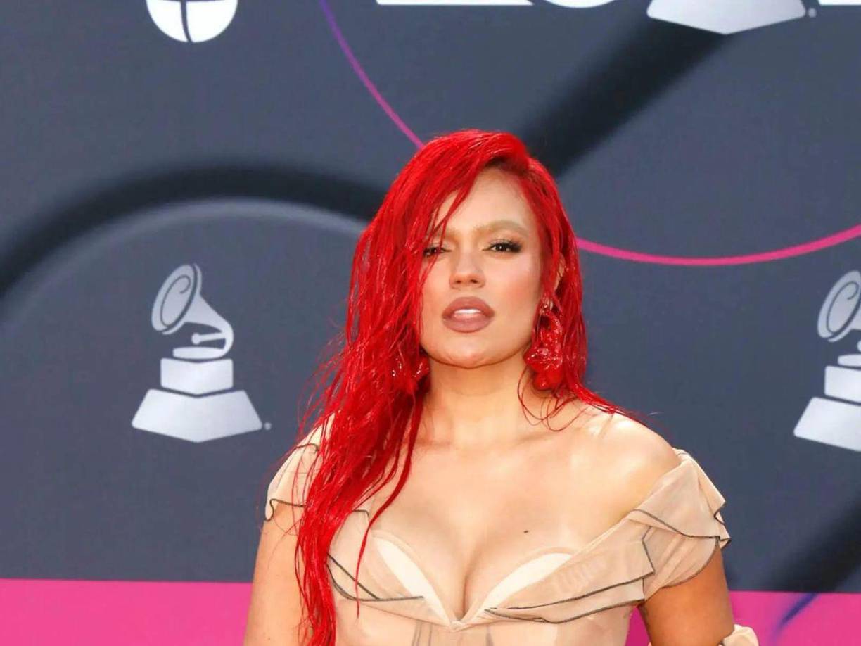 Ese listado de canciones incluiría temas tristes para que sus cercanos “se desahoguen”, algunos de ‘perreo’ y, finalmente, unos de salsa “para cuando ya tengan que prender la luz”.