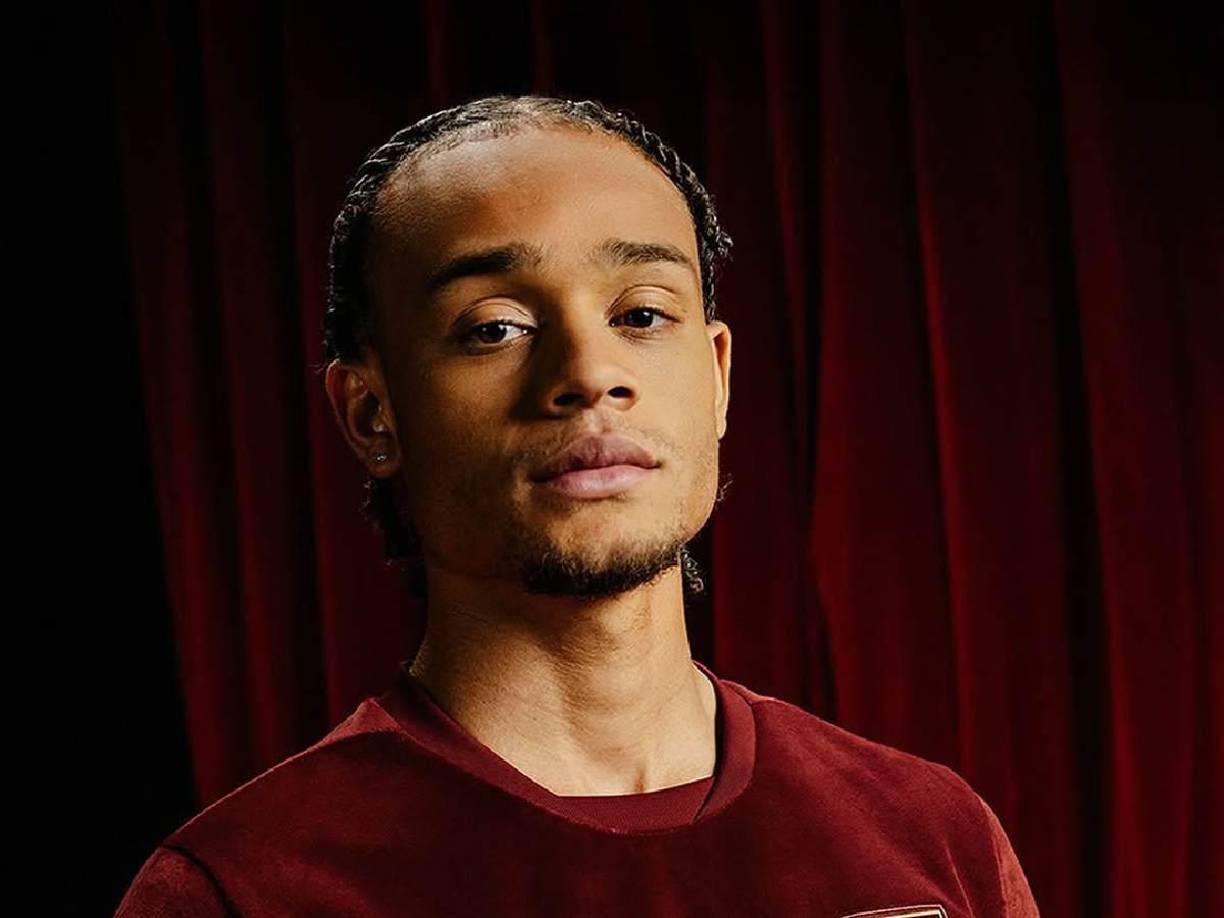 Según el periodista Florian Plettenberg, el Bayern de Múnich tiene en la lista de fichajes del mercado a Xavi Simons, jugador de 21 años del Leipzig. Sin embargo, aún no existen negociaciones con él.