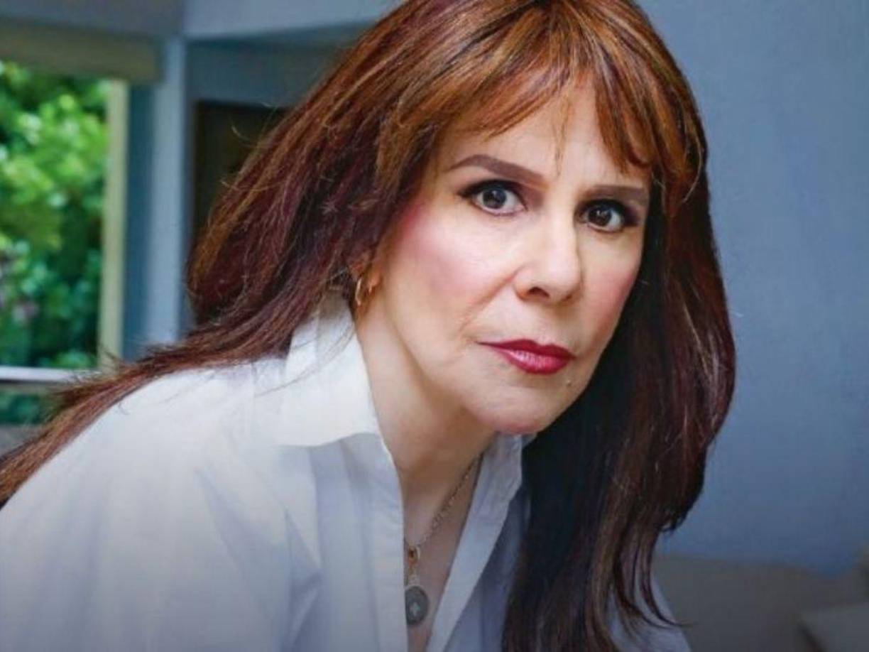 Inclusive, Danna explicó que Rebecca siempre decía que quería que la muerte la sorprendiera en vida, disfrutando de su vida y que así fue, “la muerte la sorprendió en vida’, pues la histrionisa continuaba con sus terapias y tratamientos para cuidar su salud, como normalmente lo hacía.