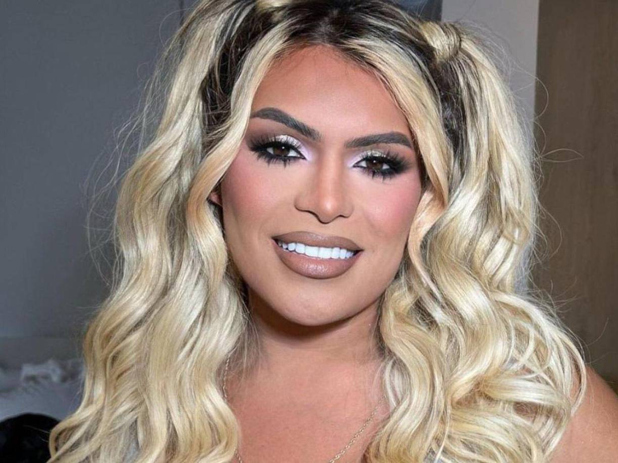 Ante estas fuertes declaraciones, la amiga de Nicola Porcella respondió a su estilo de ironía y sarcasmo: “Ando dando contenido y sin estar en la casa (LCDLF) Así es, la que no tiene talento ni así tiene mucho éxito. Tengo el talento de hacer que varias gentes comenten cosas de mi vida y de mí”.