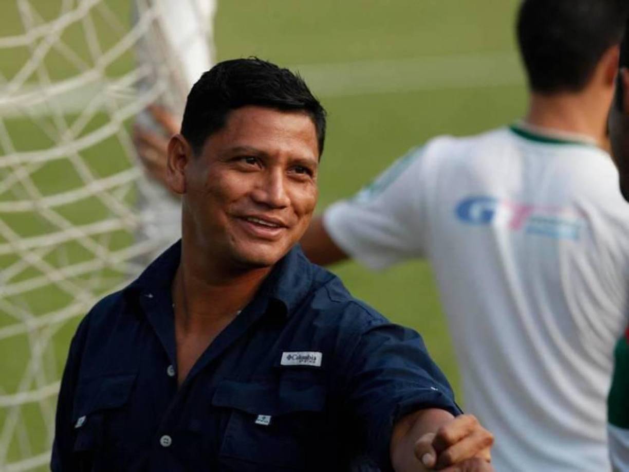 De acuerdo con las investigaciones preliminares, fue el exfutbolista Óscar “Pescado” Bonilla quien involucró en el negocio de las drogas a este jugador activo. 