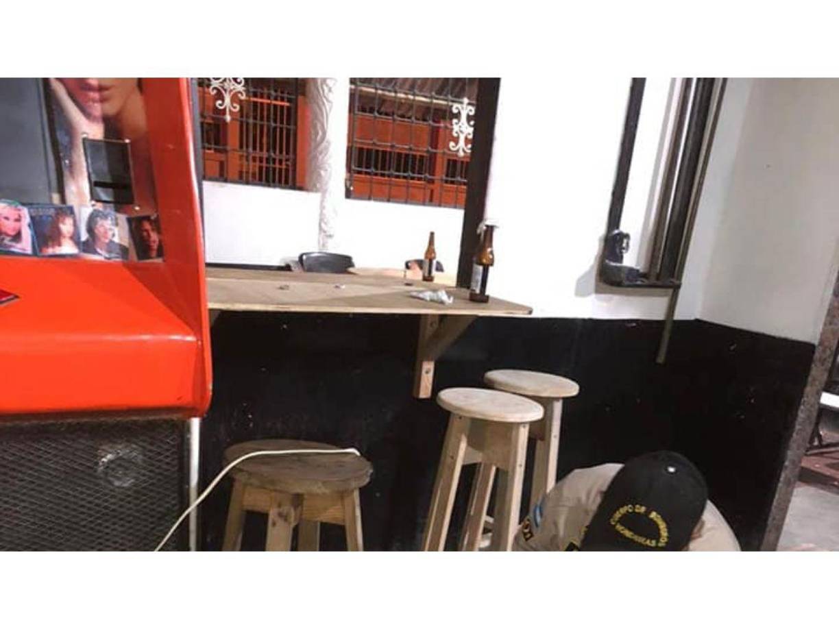 “Al llegar al lugar se procedió a brindarle atención pre-hospitalaria, comprobando que la ciudadana ya no tenía signos vitales (...) presentaba una herida en la parte occipital de su cabeza”, informaron los socorristas.