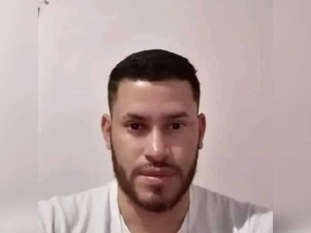 El tercer detenido y víctima de la masacre fue Rony Amilcar Almendares y era conocido con el alias «El Chele», de 30 años.