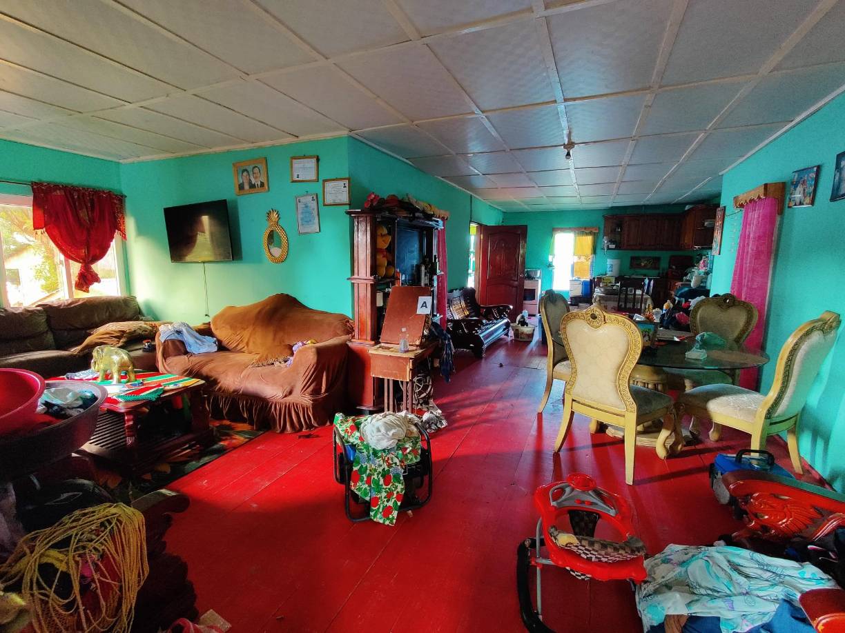 En la lista hay cuatro bienes inmuebles, 13 embarcaciones menores (lanchas) utilizadas para transportar la supuesta droga de un sector a otro.