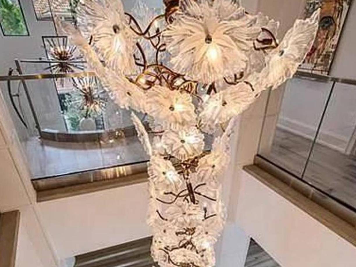 John y Stacy Dickerson eran los dueños de la propiedad: habían pagado 9 millones de dólares por el impactante inmueble en mayo del año pasado.