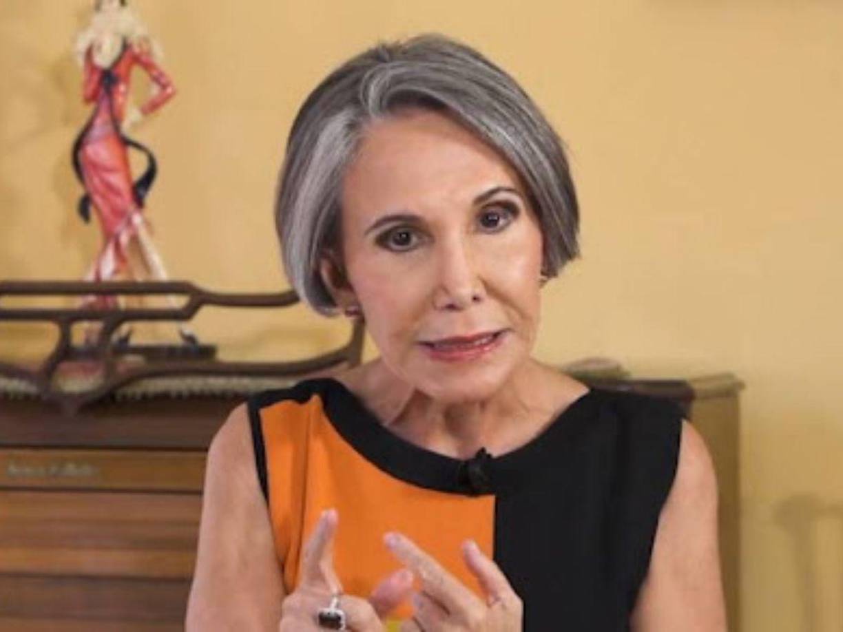 Florinda Meza ha mantenido silencio ante los comentarios polémicos de Carlos Villagrán.