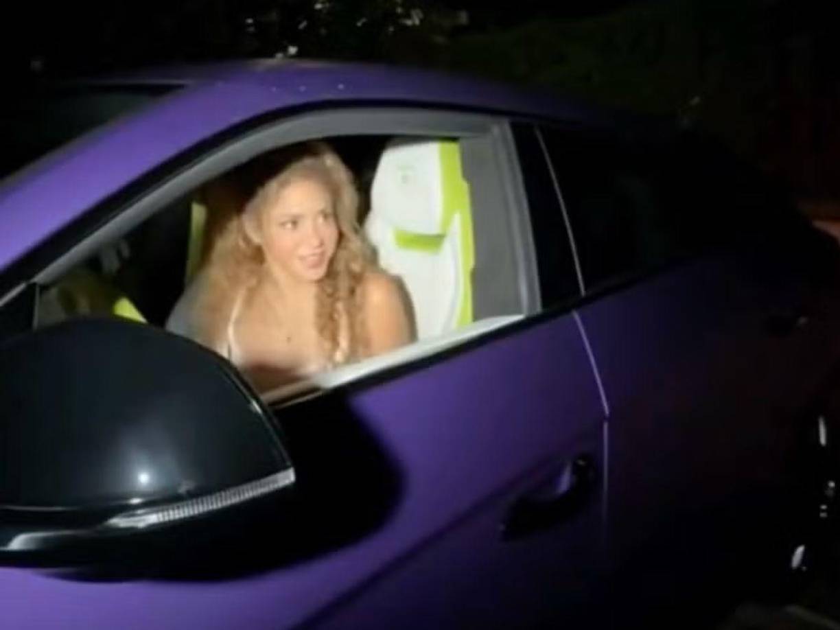 Aunque Shakira cuenta con millones de fanáticos alrededor del mundo que les encantaría ser los próximos dueños de su vehículo, la artista adelantó que solo las personas que sean residentes en Estados Unidos serán los que puedan participar en el concurso. Asimismo, recalcó que deberán ser mayores de edad.