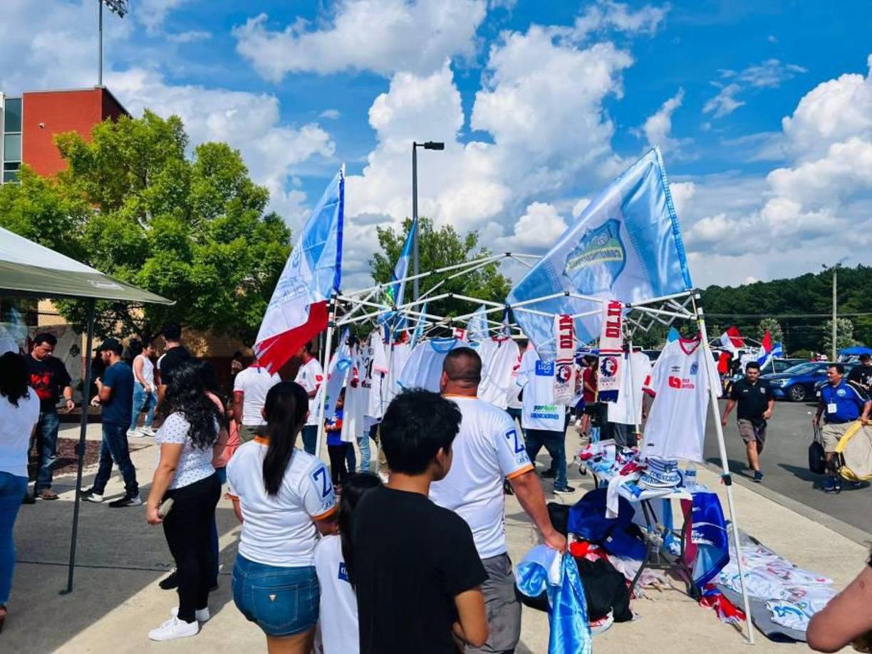 Carolina del Norte vivió una linda fiesta deportiva con el amistoso internacional entre Olimpia vs Comunicaciones.