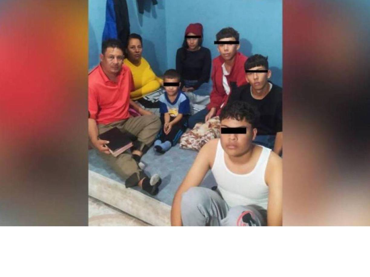 La banda exige 5 mil 500 dólares por cada uno de los secuestrados.