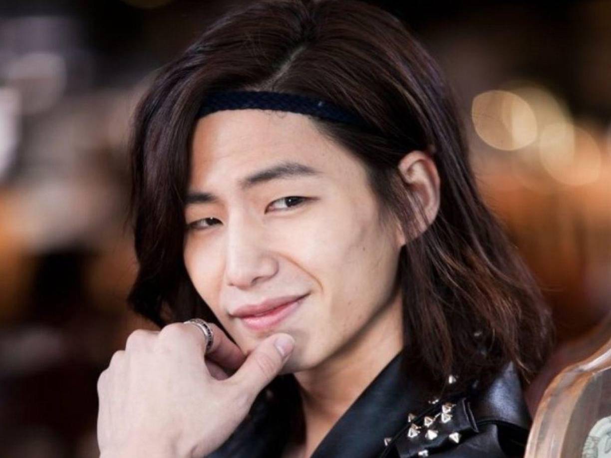 Lo poco que se sabe sobre la inesperada noticia es que junto al cuerpo de Song Jae-rim fue hallada una carta, además, las autoridades aseguran que no hay “indicios” que revelen que dentro del departamento ocurrió un delito que pudo privar dela vida al joven. 