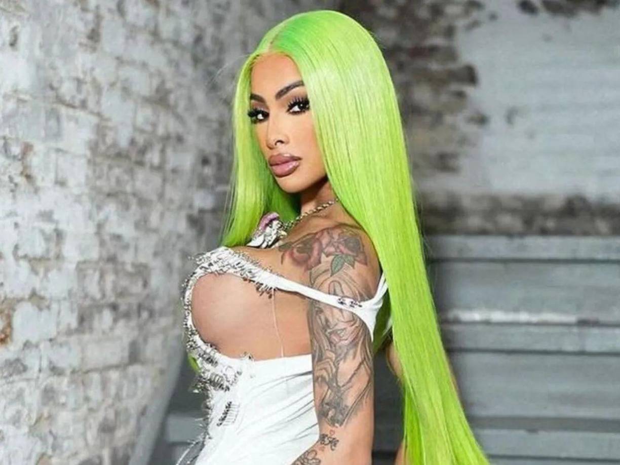 Utilizar pelucas es algo que se ha normalizado en los últimos años gracias a que artistas como Rihanna, Cardi B, Yailin, La Materialista o Ivy Queen e incluso conductoras como Francisca, las usan sin reparos para cambiar de look.