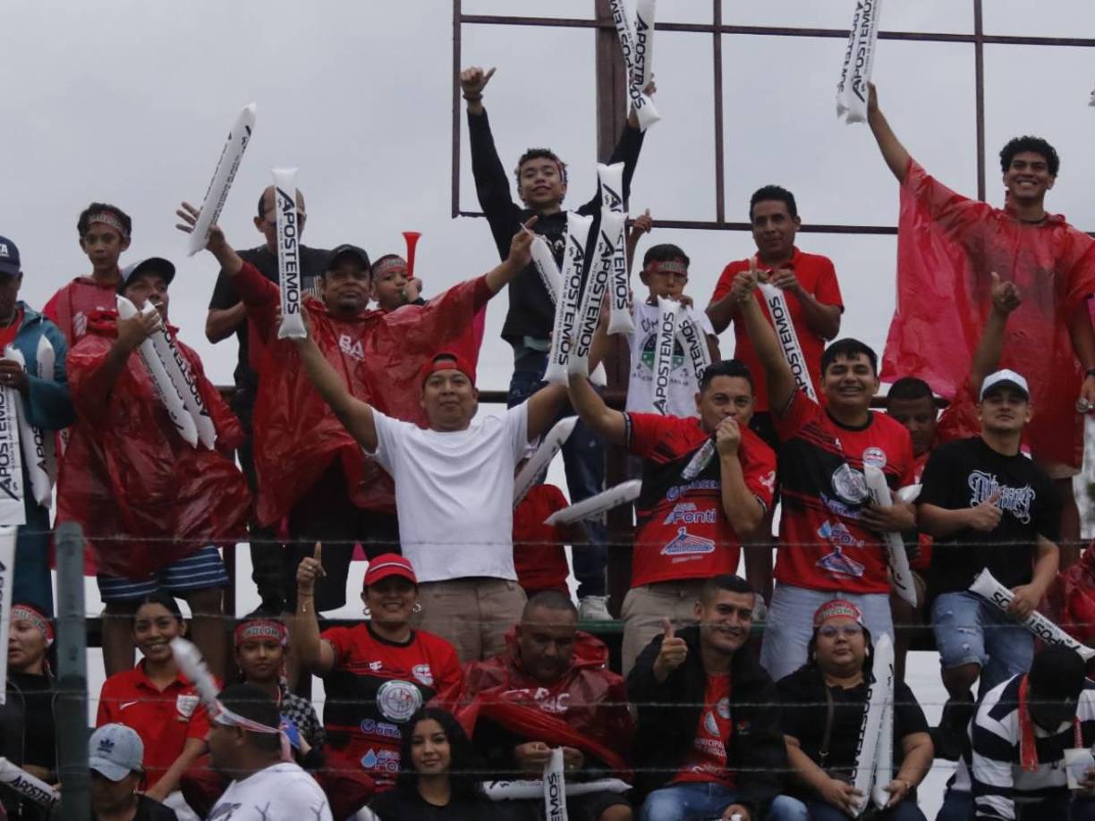 Una linda fiesta deportiva se vivió en el estadio Rubén Deras en la previa de la final de la Liga de Ascenso entre el CD Choloma y Platense,