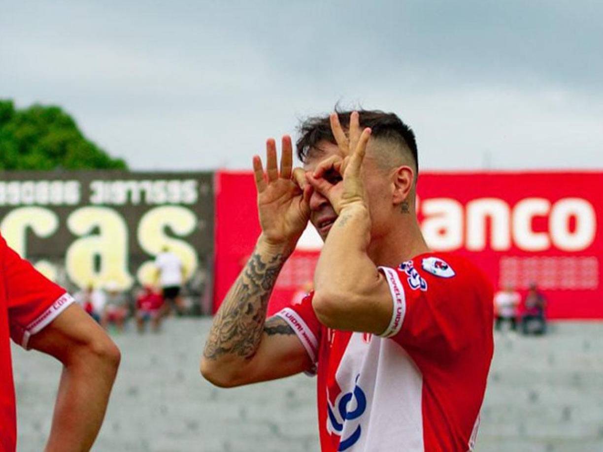 Brian Visser: El extremo argentino no sigue en el Vida y sería el nuevo refuerzo de los Potros del Olancho FC. 