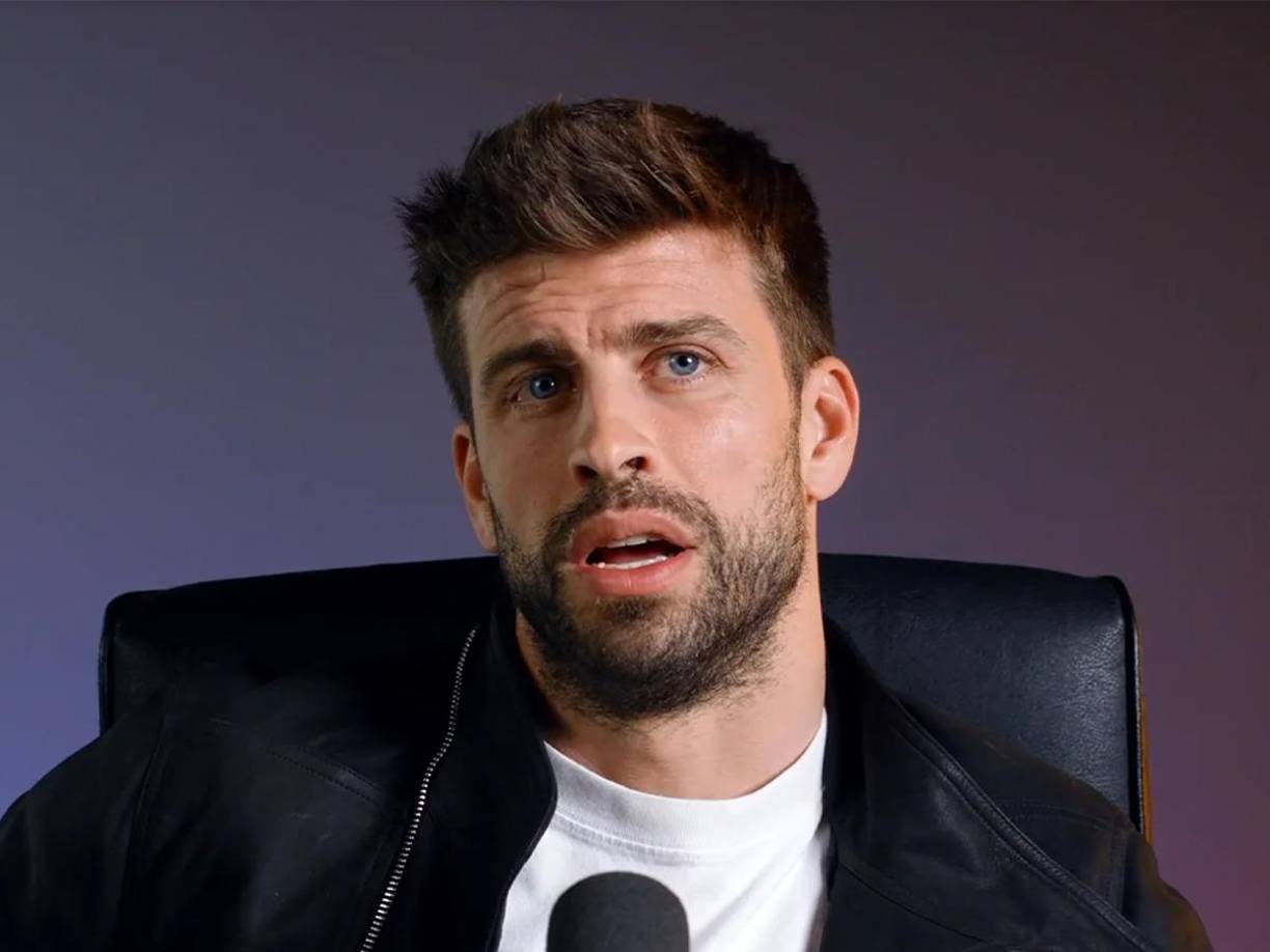 El fotógrafo fue más allá y reveló que en una oportunidad el exdefensor del Barcelona llegó hasta la casa de sus suegros, donde también había más familiares, y le dijeron ‘no te queremos’.