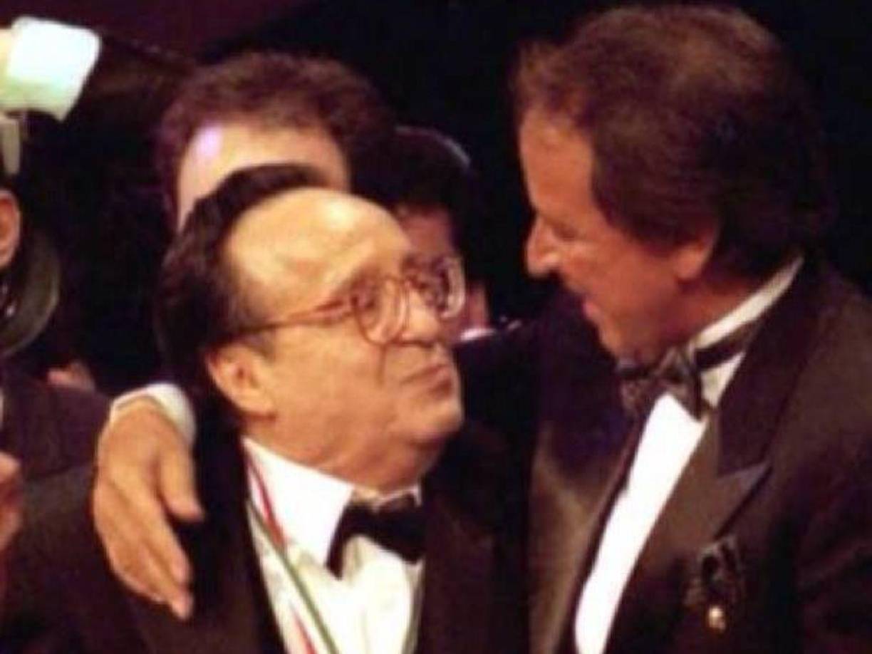 Durante años, se ha especulado que el distanciamiento entre Carlos Villagrán y Roberto Gómez Bolaños fue causado por Florinda Meza y el romance que tuvo con el intérprete de ‘Kiko’, previo a formalizar con el fallecido productor.