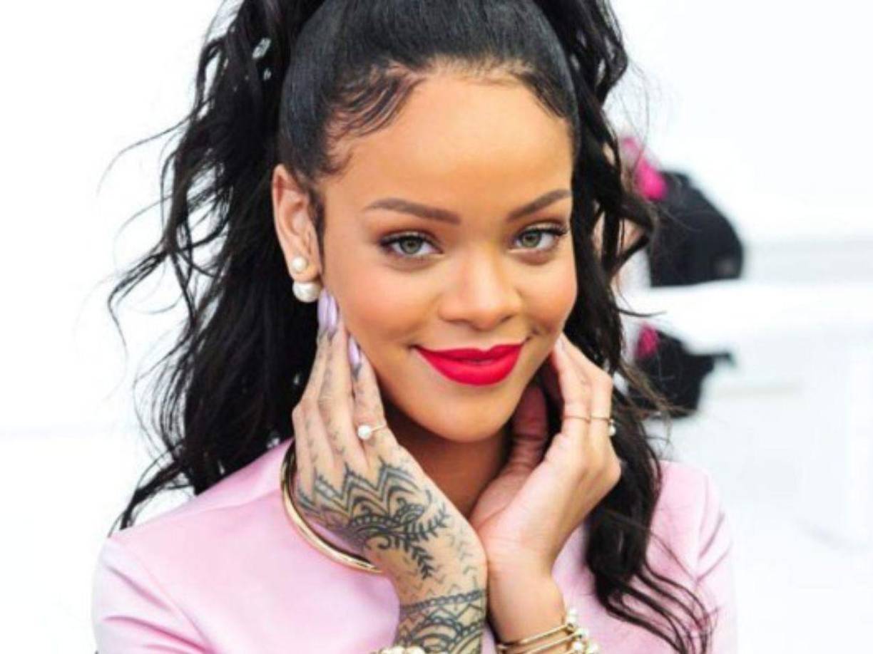 Rihanna cumple 35 años, en su mejor momento