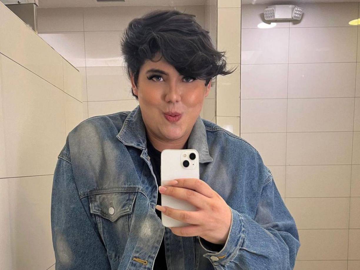 “Estuve leyendo en las páginas de farándula, y un montón de gente decía: bella Mili, divina Mili, pero creo que les hace falta leer un poquito”.