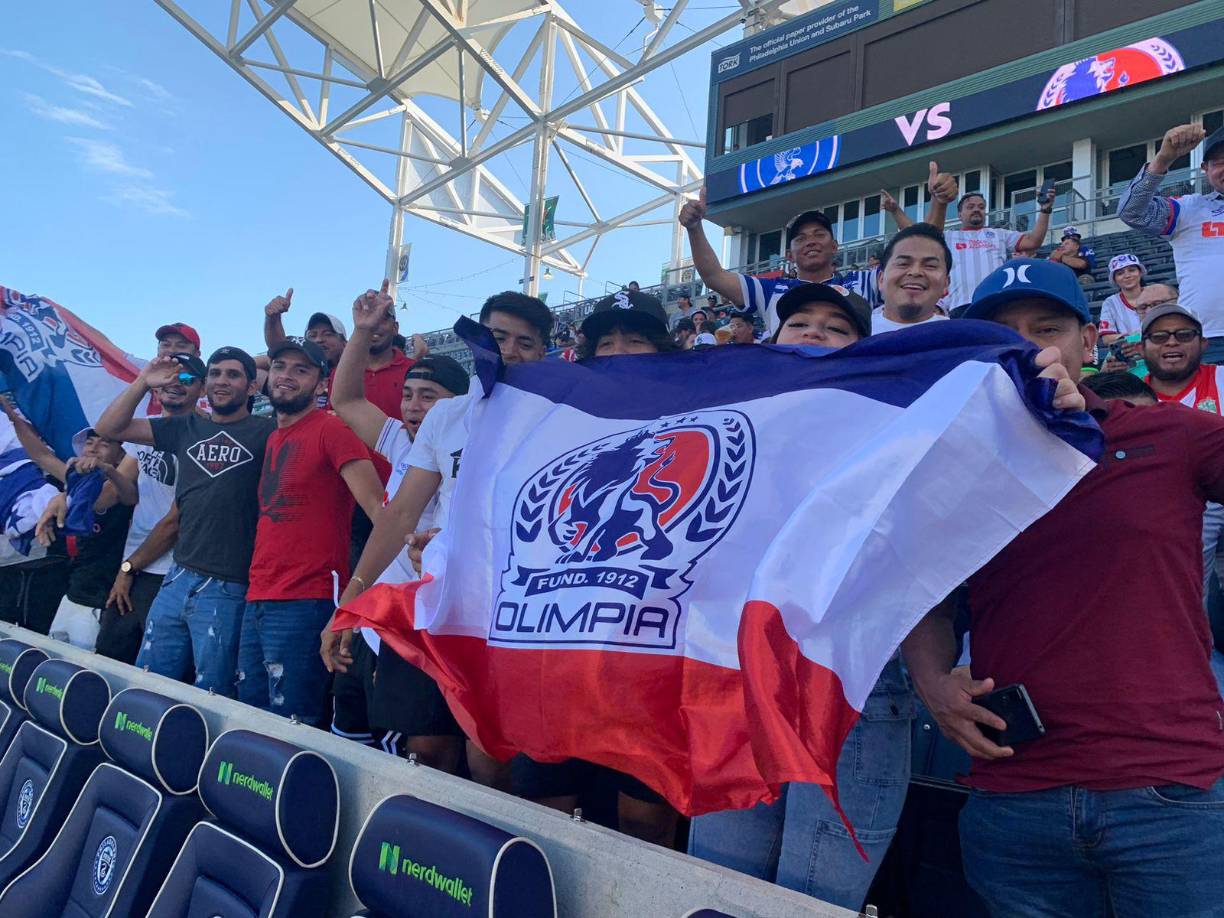 Asimismo, se dio a conocer que hubo una pelea entre algunos seguidores del Olimpia y Motagua.