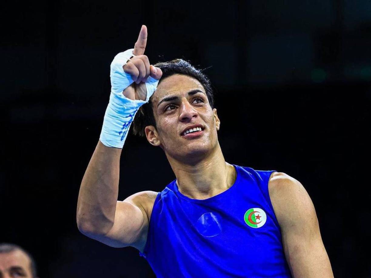 Imane Khelif dijo que planea dejar el amateurismo de lado y comenzar una nueva carrera como profesional.