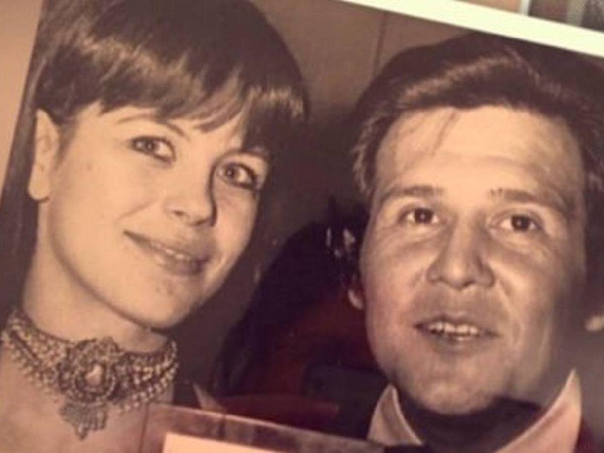 De acuerdo con varias entrevistas que el propio Leo Dan dio, la inspiración para la canción de “Mary es mi amor” fue gracias a una mujer que conoció durante un breve tiempo, en el cual sintió una conexión tan profunda en el que las palabras y la melodía surgieron rápidamente.