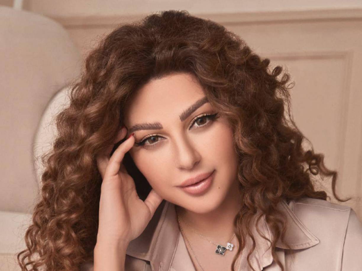 A pesar de estar alejada de la música desde hace un buen tiempo, Fares expresó su felicidad por tener una intervención de este tipo, pues ella fue la que hizo arreglos en la composición y coreografía con la intención de abrir una ventana para mirar hacia el mundo árabe.