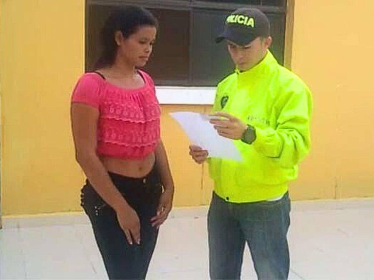 Yury PaLa vida de Yury Patricia Sánchez, conocida como "La Diabla", ha sido una historia marcada por la violencia y la criminalidad desde su adolescencia en Colombia. En sus primeros años, ganó notoriedad por involucrarse en peleas callejeras, pero con el tiempo, su vida la llevó por un camino aún más oscuro como escort o dama de compañía de sicarios del Clan Úsuga, un poderoso grupo narcoparamilitar dedicado al tráfico de drogas en Colombia.