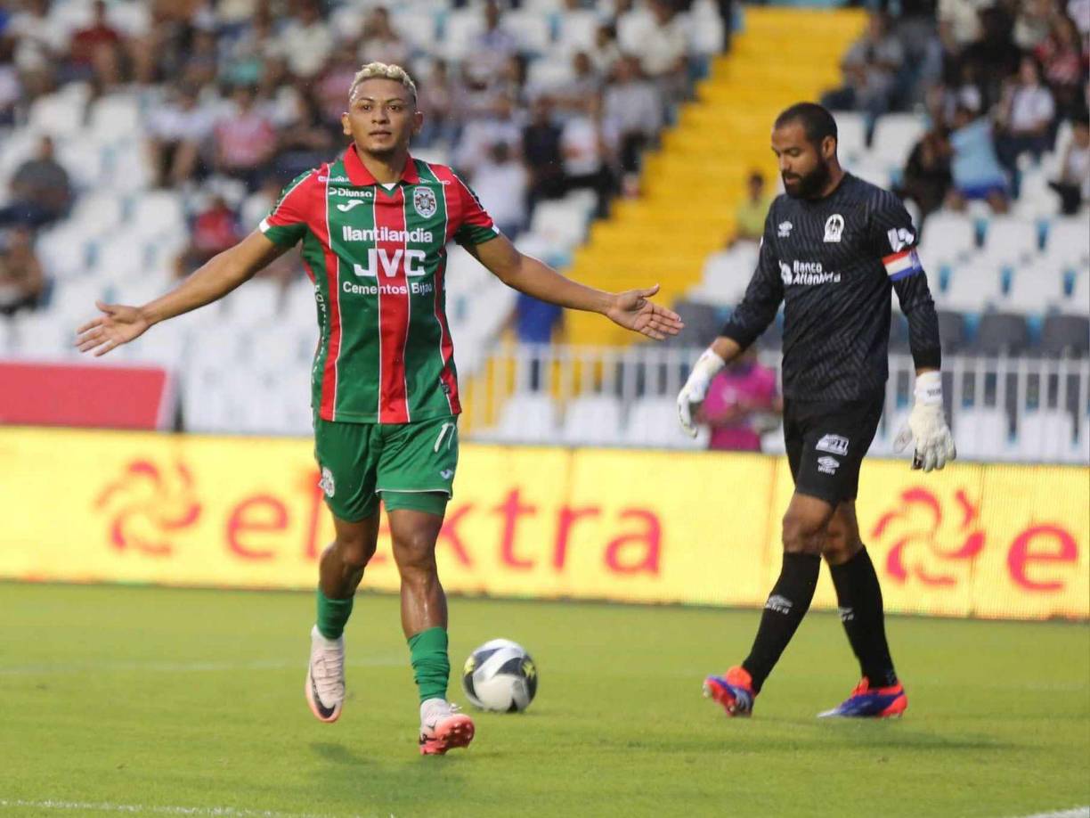 Sin embargo, previo al final del primer tiempo Alexy Vega anotó de penal el segundo tanto de los verdolagas.