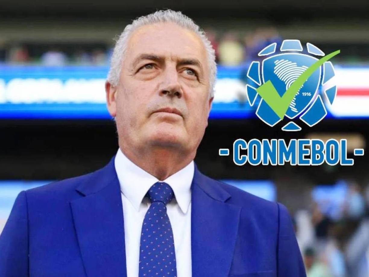 El entrenador argentino Gustavo Alfaro tiene contrato hasta el 2026 con la selección de Costa Rica.