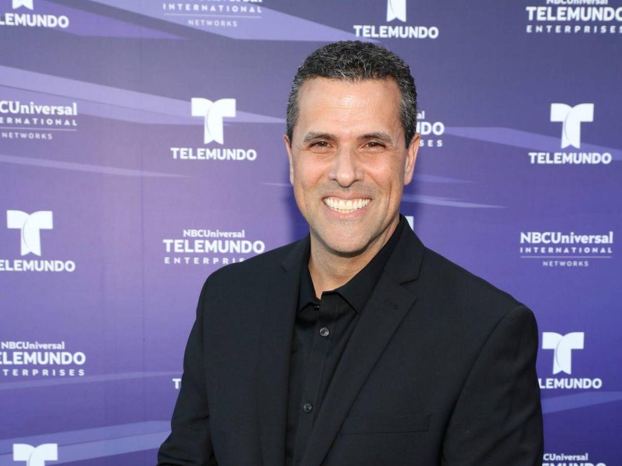 “Se trata una forma de atracción basada en la inteligencia, no solo como conocimiento amplio, sino también en la capacidad para estar abierto a la experiencia. Los sapiosexuales gustan de una buena charla, de expresiones de afecto, de no caer en la rutina encontrando siempre estímulos novedosos. El atractivo sexual vendrá de esta primera forma de conexión”, explicó el psiquiatra y sexólogo Walter Ghedin a Infobae durante una entrevista de 2019.