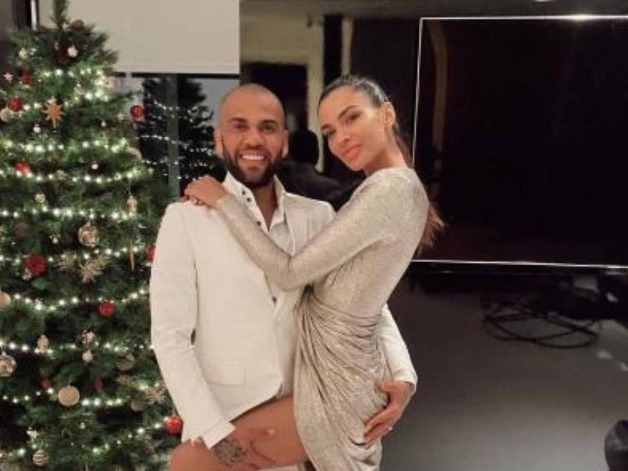 Según el programa ‘Fiesta’ de Telecinco, la relación entre Dani Alves y su pareja, Joana Sanz, estaría atravesando un momento crítico.