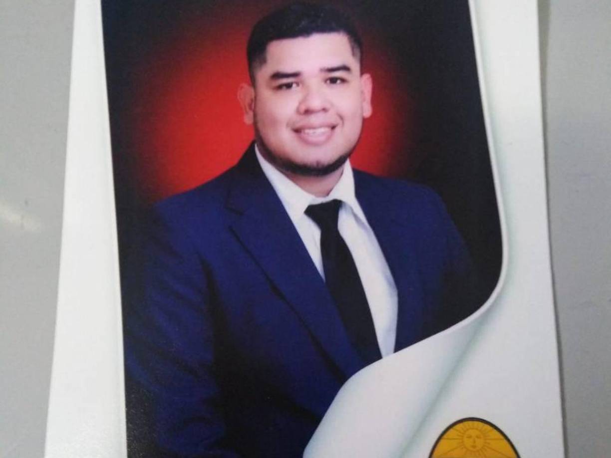 Arnol Gonzáles Amador se graduó de médico en 2019 en la Universidad Nacional Autónoma de Honduras (Unah). 