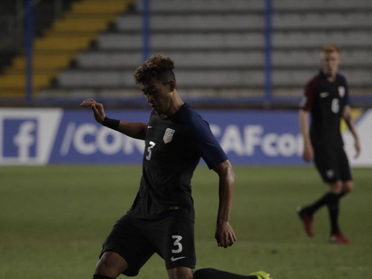 ¿Qué pasó con Danny Acosta? Se lo pelearon Honduras y EUA