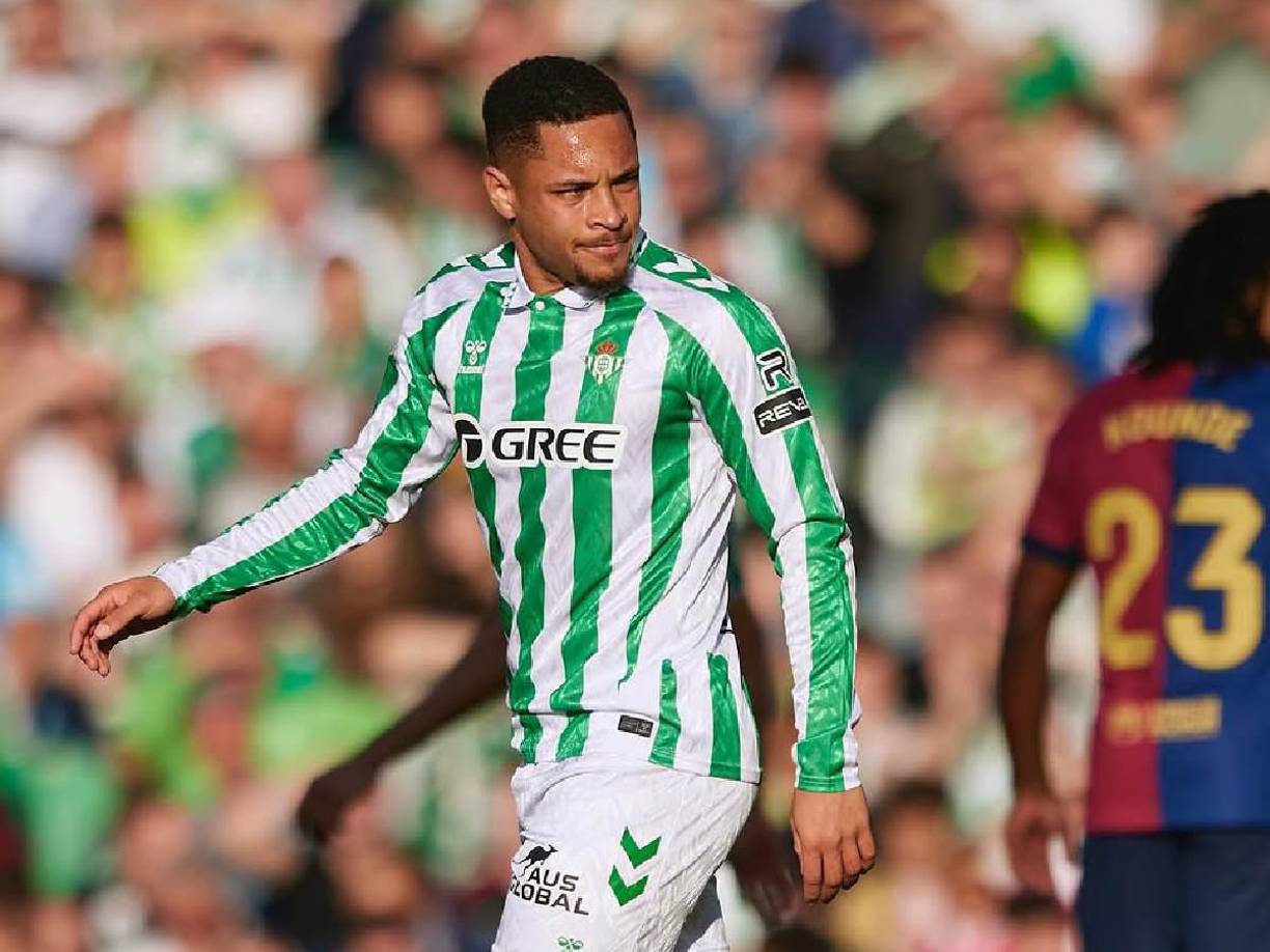 El Real Betis de Manuel Pellegrini buscará en el mercado de fichajes competencia para Vitor Roque, esto debido a su falta de puntería como goleador.