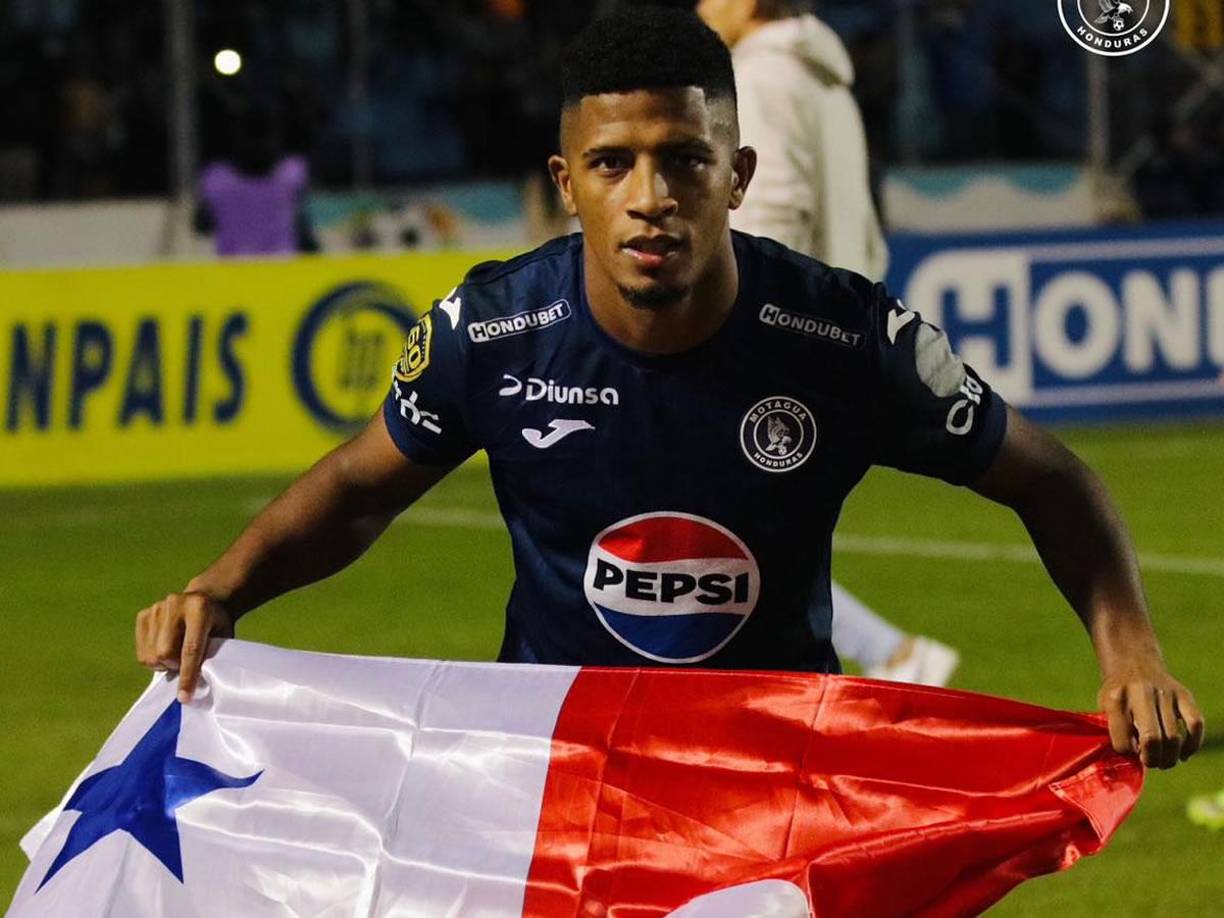 Jorge Serrano - Motagua y CAI tendrán que negociar nuevamente por el jugador panameño, que terminó jugando un gran torneo con Diego Vazquez. Los azules desean retenerlo, pero dependerá de la negociación.