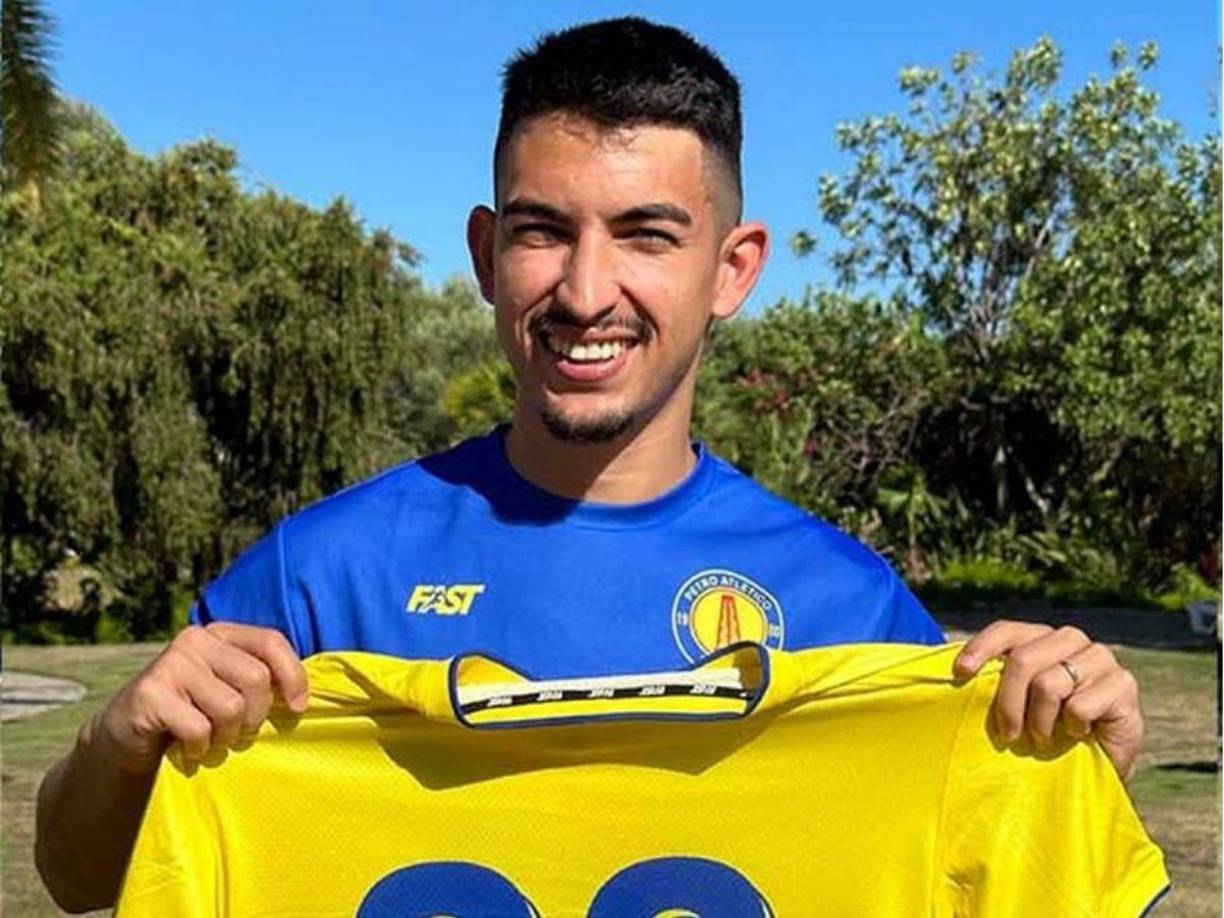 Jonathan Rubio : El Club Sportif Sfaxien de la primera división de Túnez quiere los servicios del volante hondureño quien actualmente milita con el Petro de Angola.