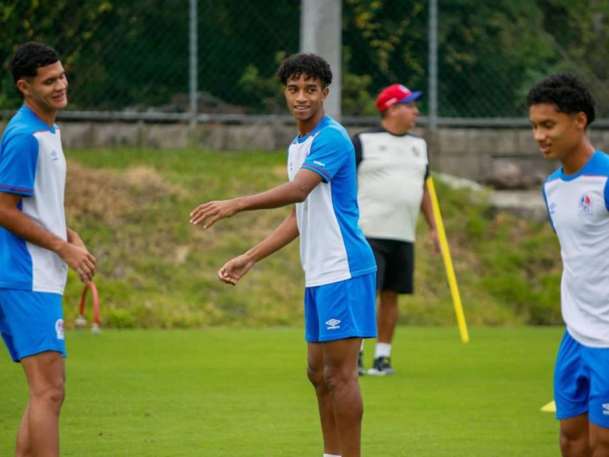 Bryan Sáenz - El delantero fue uno de los jugadores que Fernando Espinel ascendió de las reservas a la primera plantilla del Olimpia.