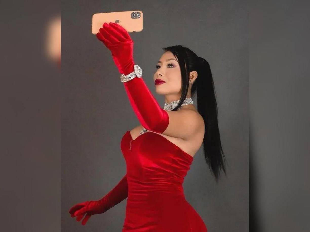 Por otra parte, la joven compartió su lucha contra el abuso que sufrió después de entrar en la industria para adultos. Y ahí confesó que iba a terapia y tomaba medicación para enfrentar sus trastornos.