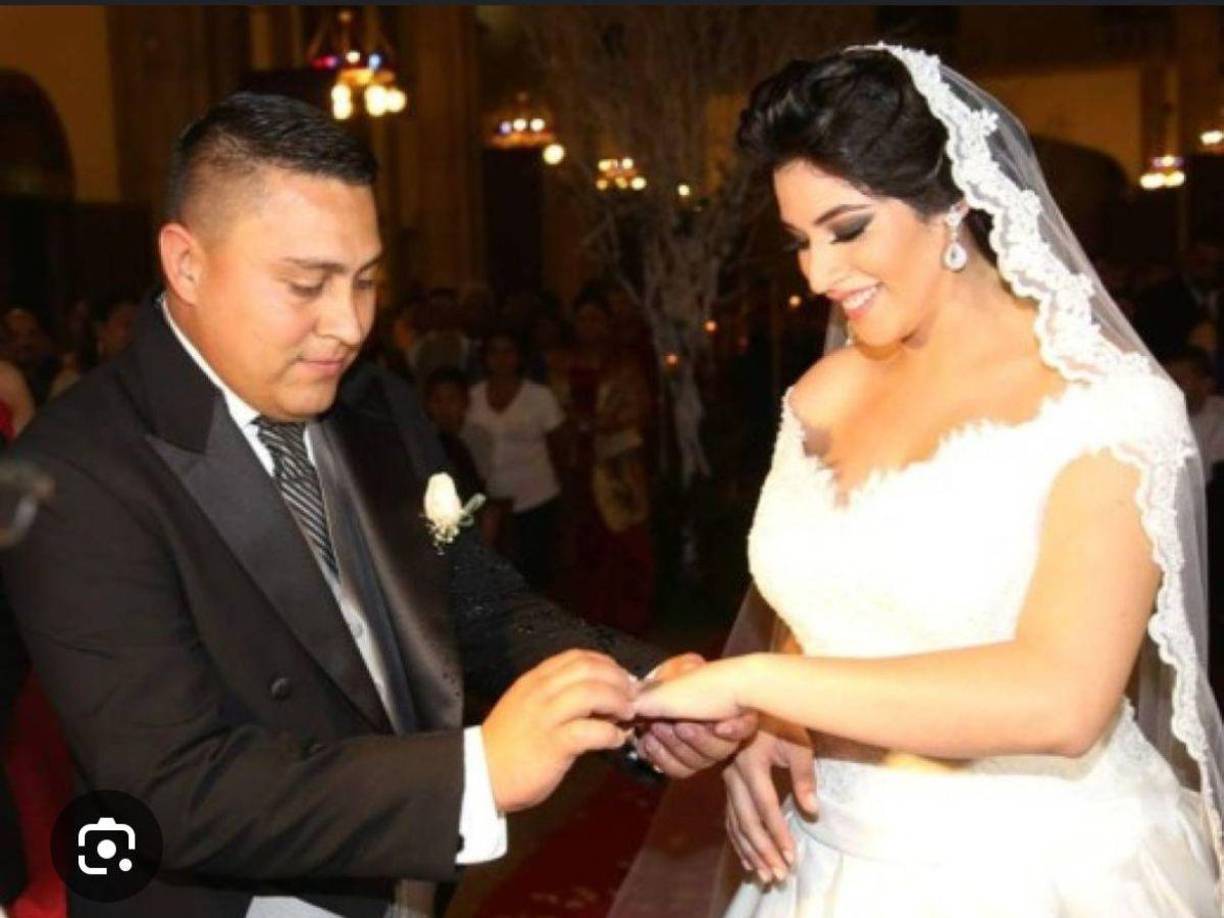 Esta unión matrimonial se convirtió en uno de los eventos más comentados y populares de ese año, ya que la relación sentimental de Marvin y Carolina contaba con muchos fanáticos. 