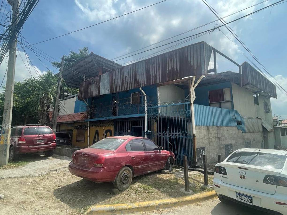 Esto ocurrió en cumplimiento a la disposición judicial de privación del dominio de bienes de origen ilícito hecha sobre 33 matrículas de inmuebles, siete sociedades mercantiles y 12 vehículos, además de los dos allanamientos y dos inspecciones del pasado lunes.